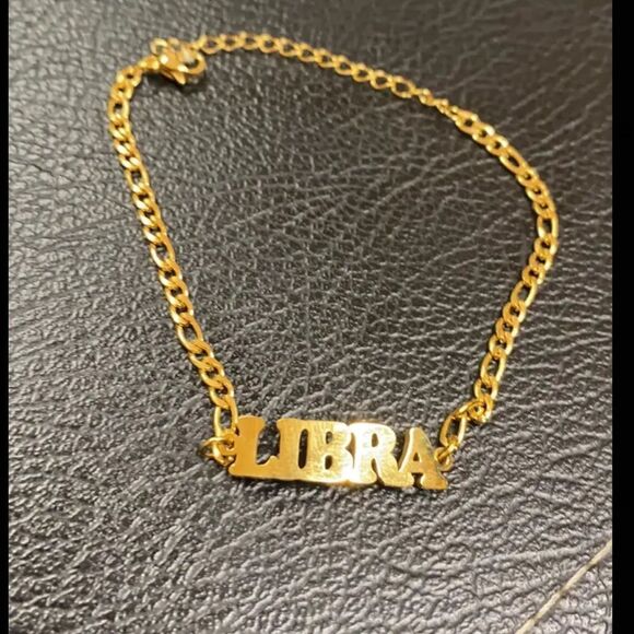 - ⭐️10k Gold Constellation Nameplate Bracelet / Anklet Figaro Style Chain - Picture 15 of 16
